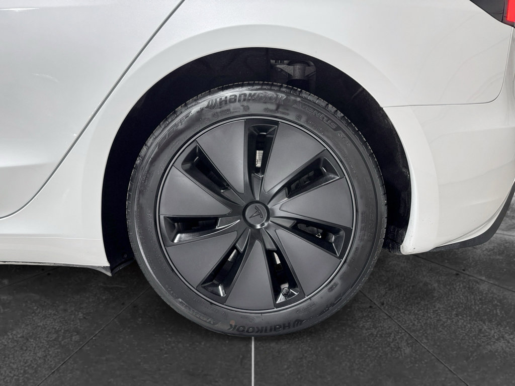 Used 2025 Tesla Model 3 Long Range image 31