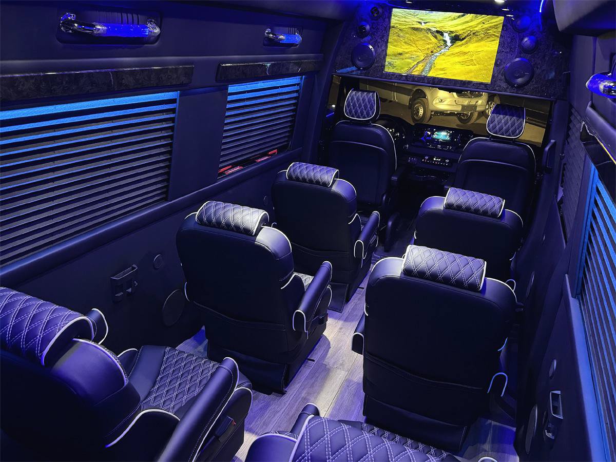 Used 2026 Mercedes-Benz Sprinter 2500 image 2