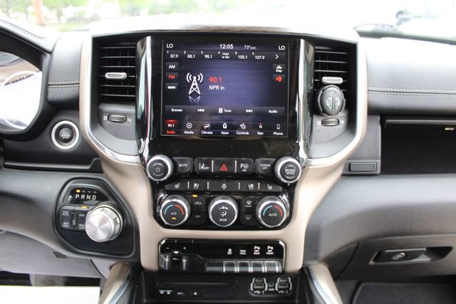 Used 2019 RAM 1500 Laramie AWD/4WD image 25