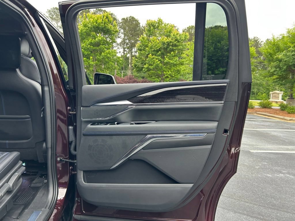 Used 2026 Cadillac Escalade IQ Sport 1 w/ LPO, Floor Liner Package AWD/4WD image 69