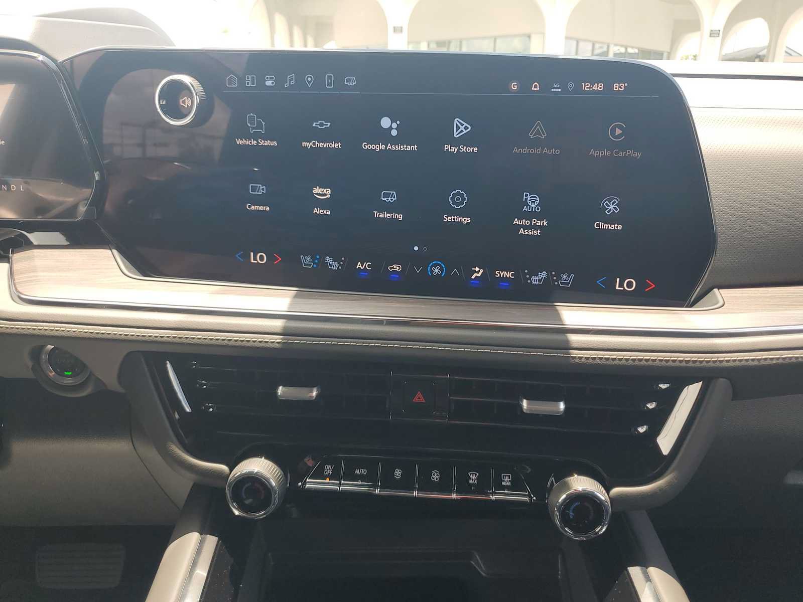 New 2025 Chevrolet Suburban Premier AWD/4WD image 12
