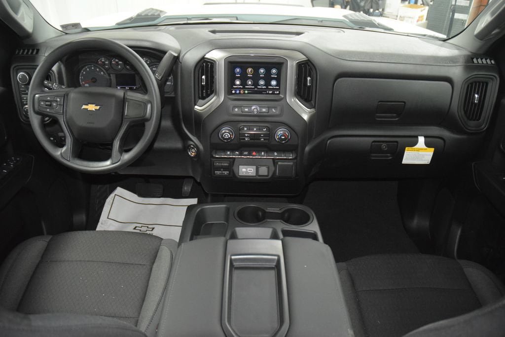 New 2026 Chevrolet Silverado 2500 Custom w/ Custom Value Package AWD/4WD image 32