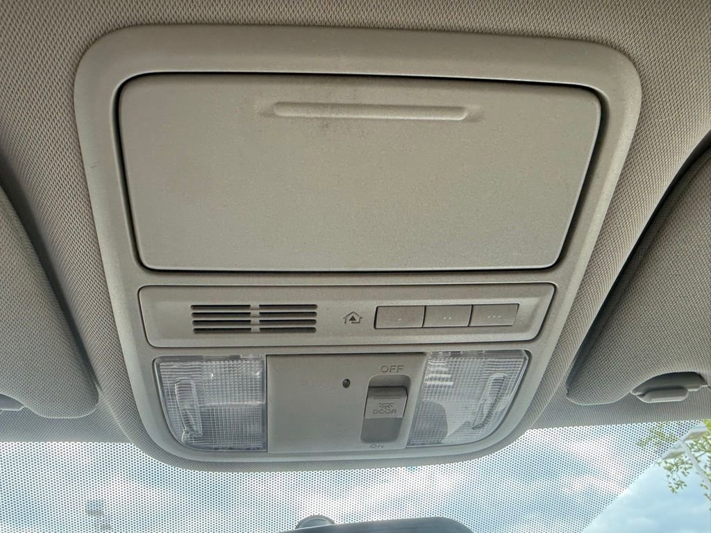 Used 2015 Honda Odyssey EX image 29