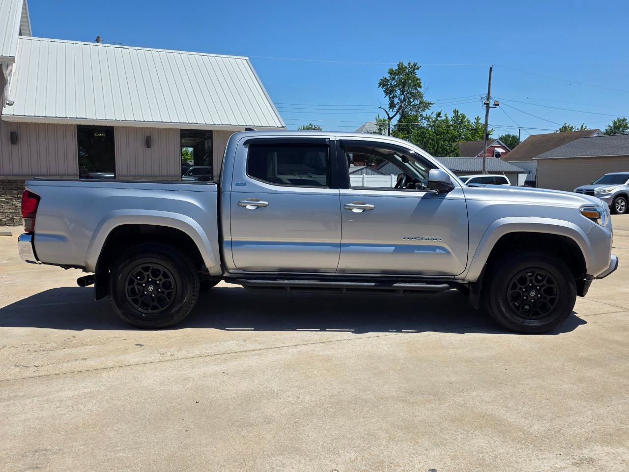 Used 2019 Toyota Tacoma SR5 AWD/4WD image 21