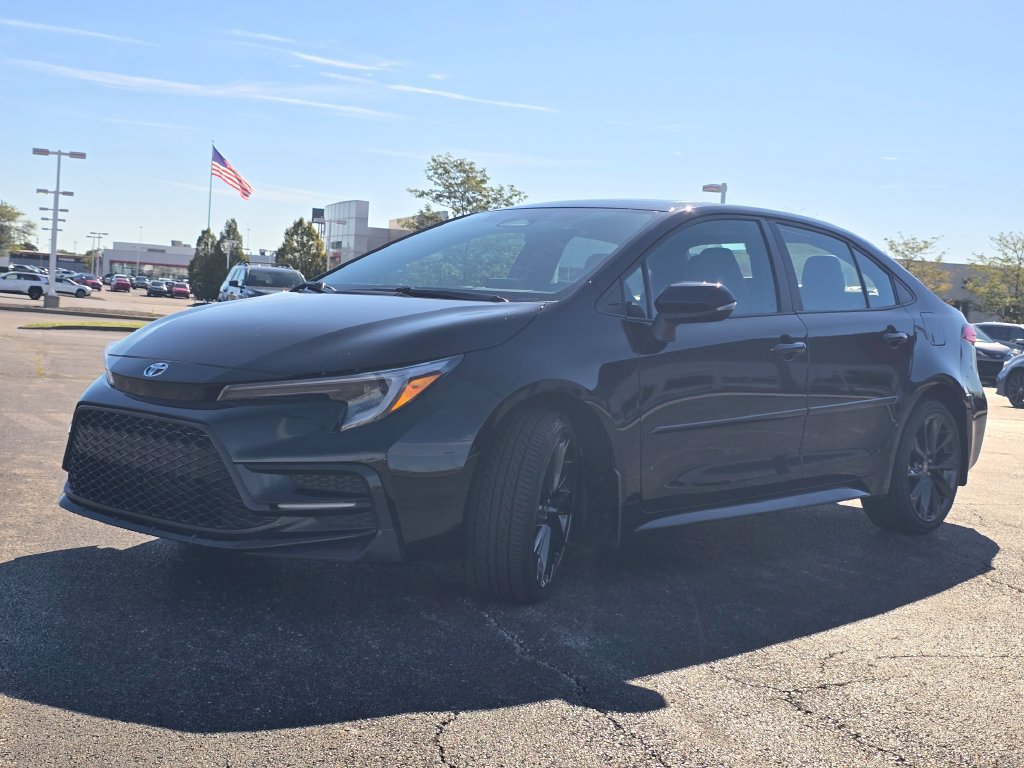 Certified 2024 Toyota Corolla SE w/ SE Premium Package FWD image 14