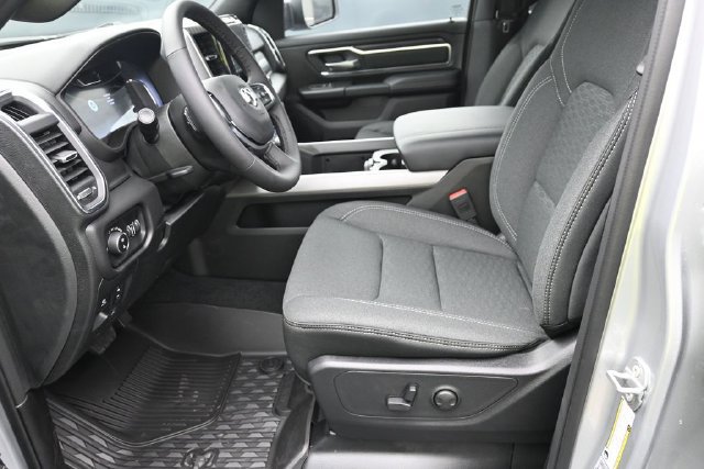 New 2026 RAM 1500 Big Horn AWD/4WD image 29