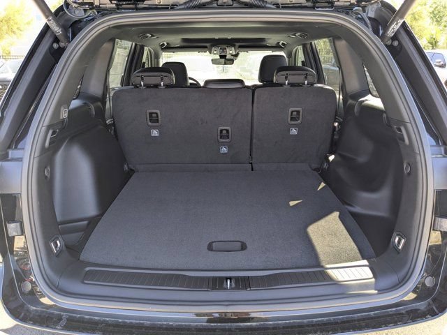 New 2026 Jeep Grand Cherokee Altitude RWD image 12