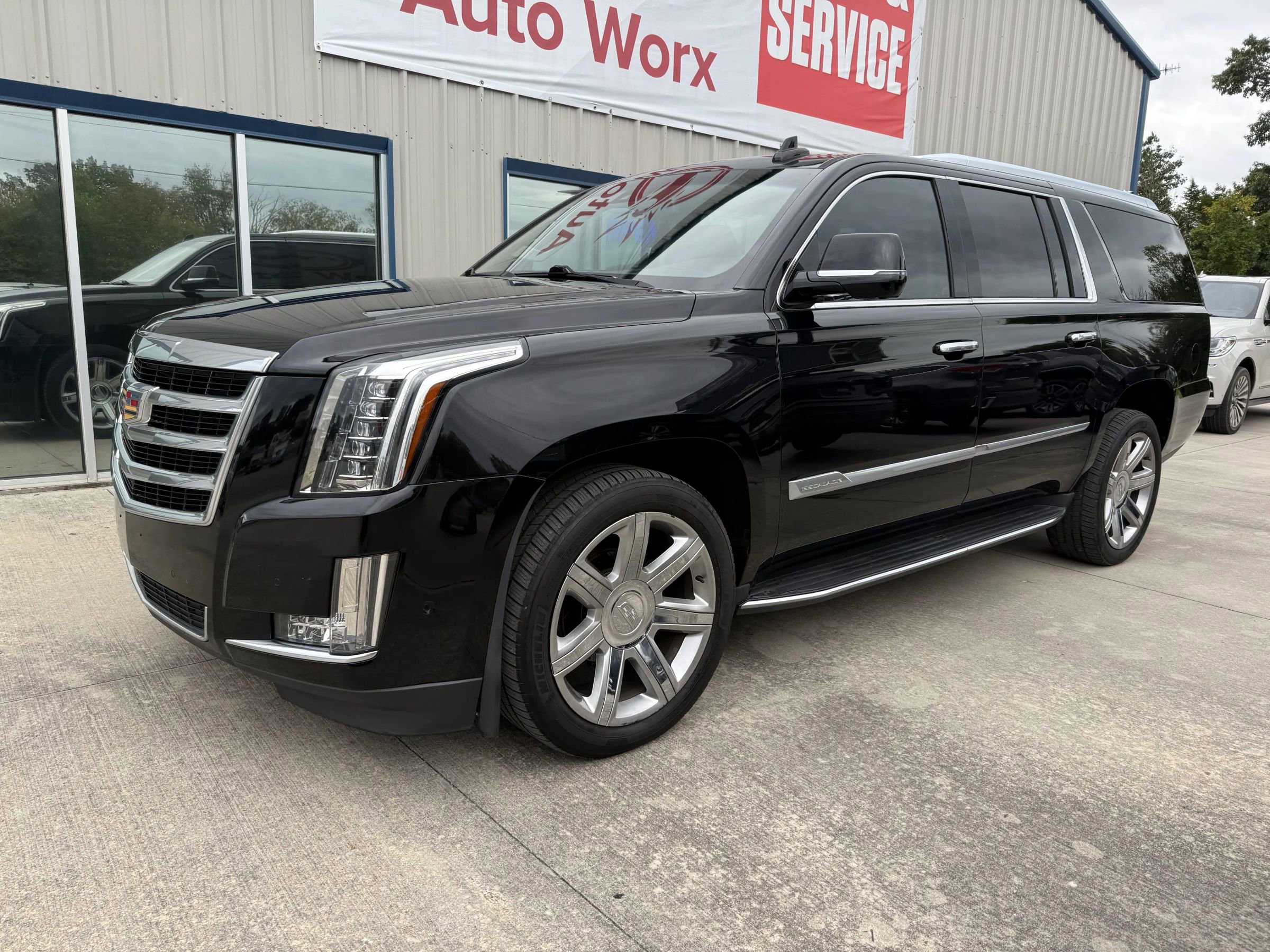 Used 2020 Cadillac Escalade ESV Luxury image 6