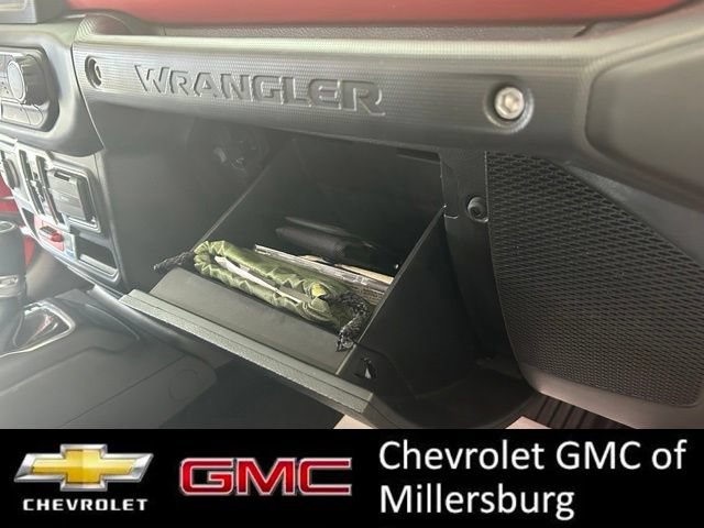 Used 2020 Jeep Wrangler Unlimited Rubicon w/ Cold Weather Group AWD/4WD image 27