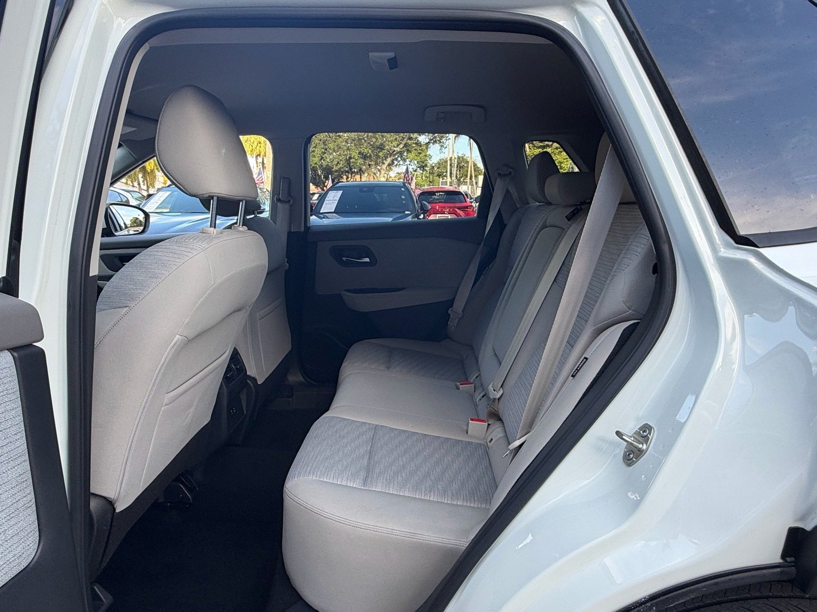 Used 2021 Nissan Rogue SV FWD image 11