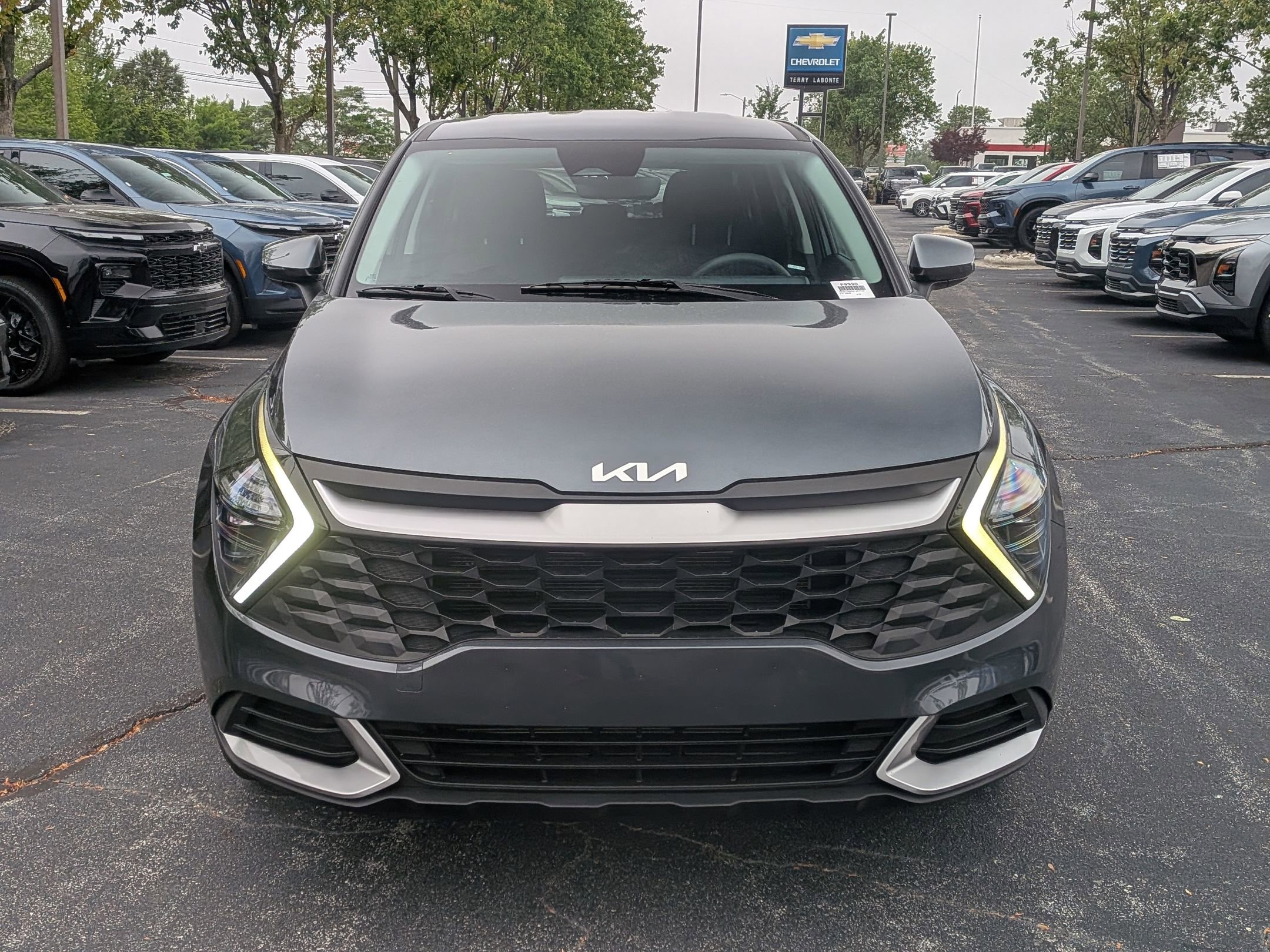 Used 2024 Kia Sportage LX FWD image 3