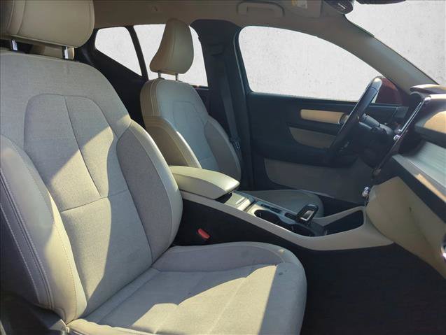 Used 2020 Volvo XC40 T5 Momentum AWD/4WD image 29