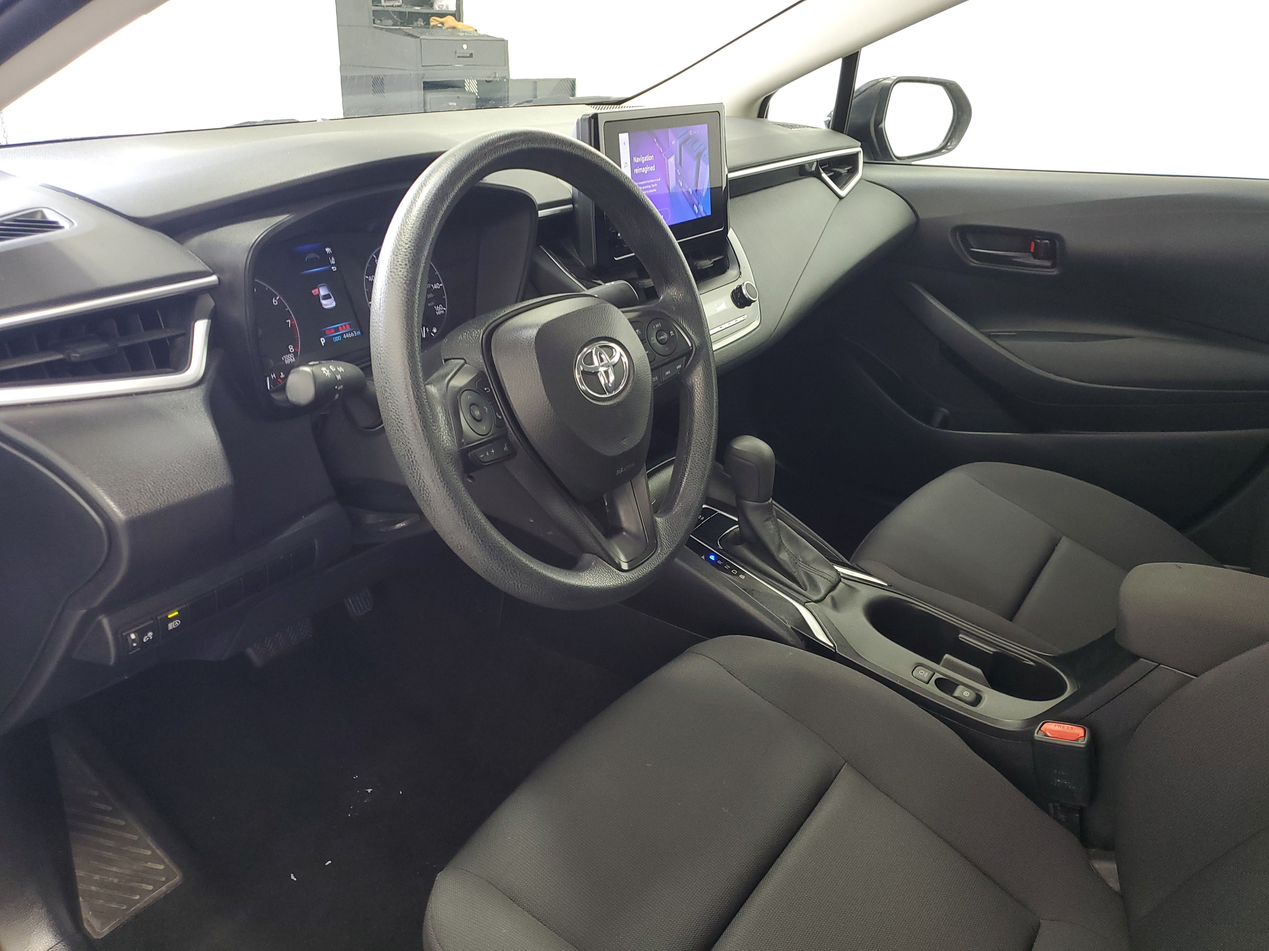 Used 2024 Toyota Corolla LE FWD image 17