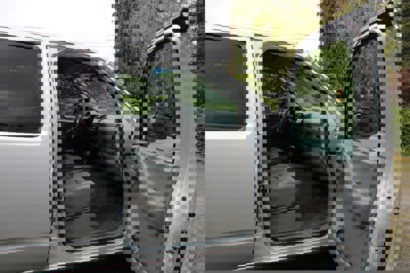 Used 2005 Nissan Frontier SE w/ (P01) Power Pkg image 14