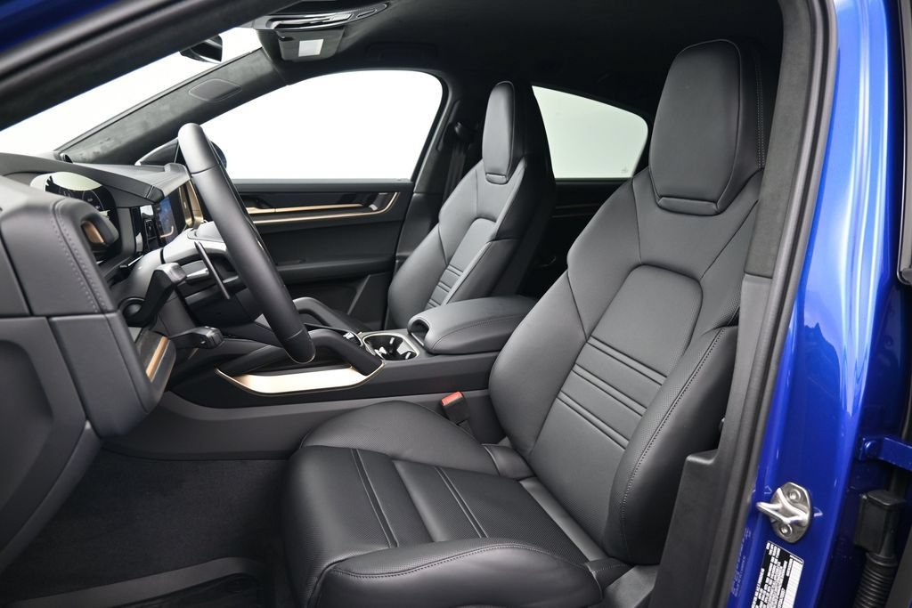 New 2026 Porsche Cayenne Turbo GT AWD/4WD image 5