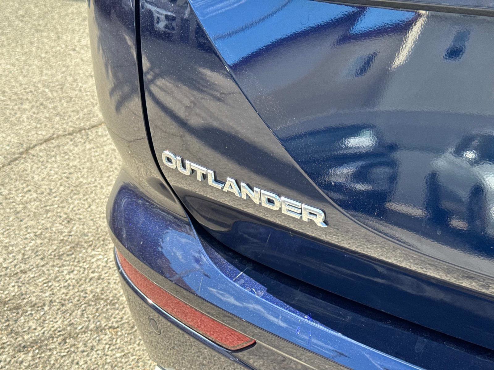 Used 2023 Mitsubishi Outlander SEL image 7