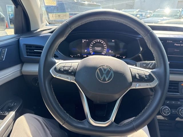Used 2024 Volkswagen Taos SE image 13