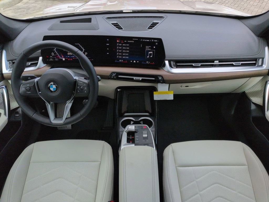 New 2026 BMW X1 xDrive28i w/ Technology Package AWD/4WD image 15