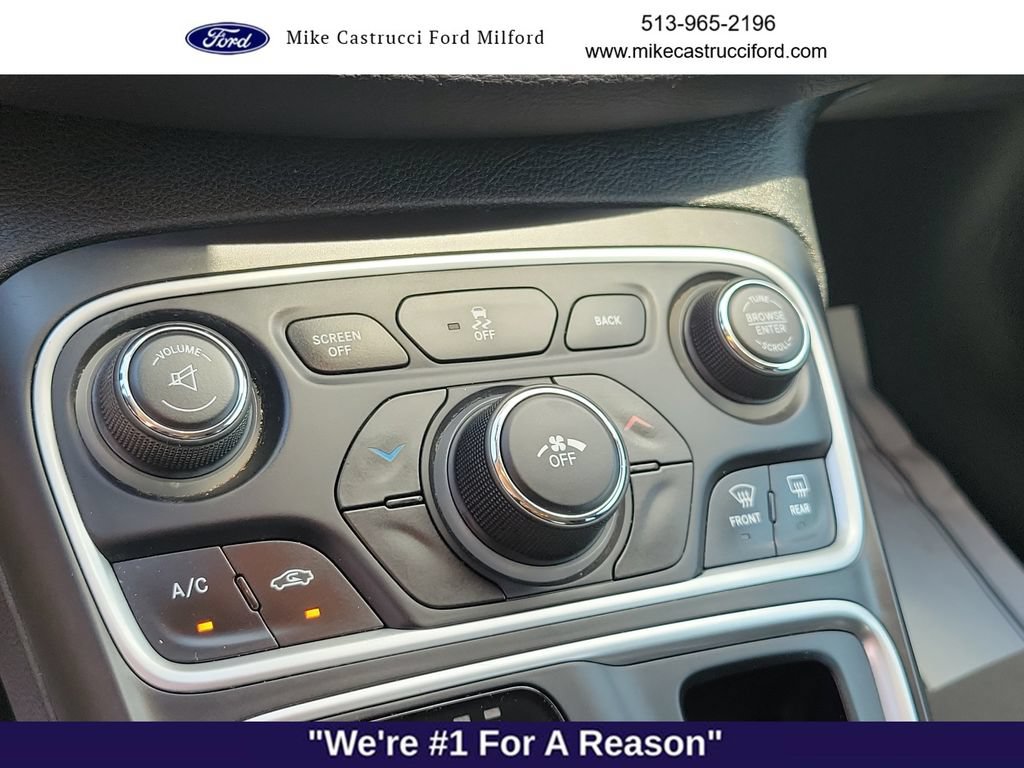 Used 2015 Chrysler 200 Limited FWD image 15