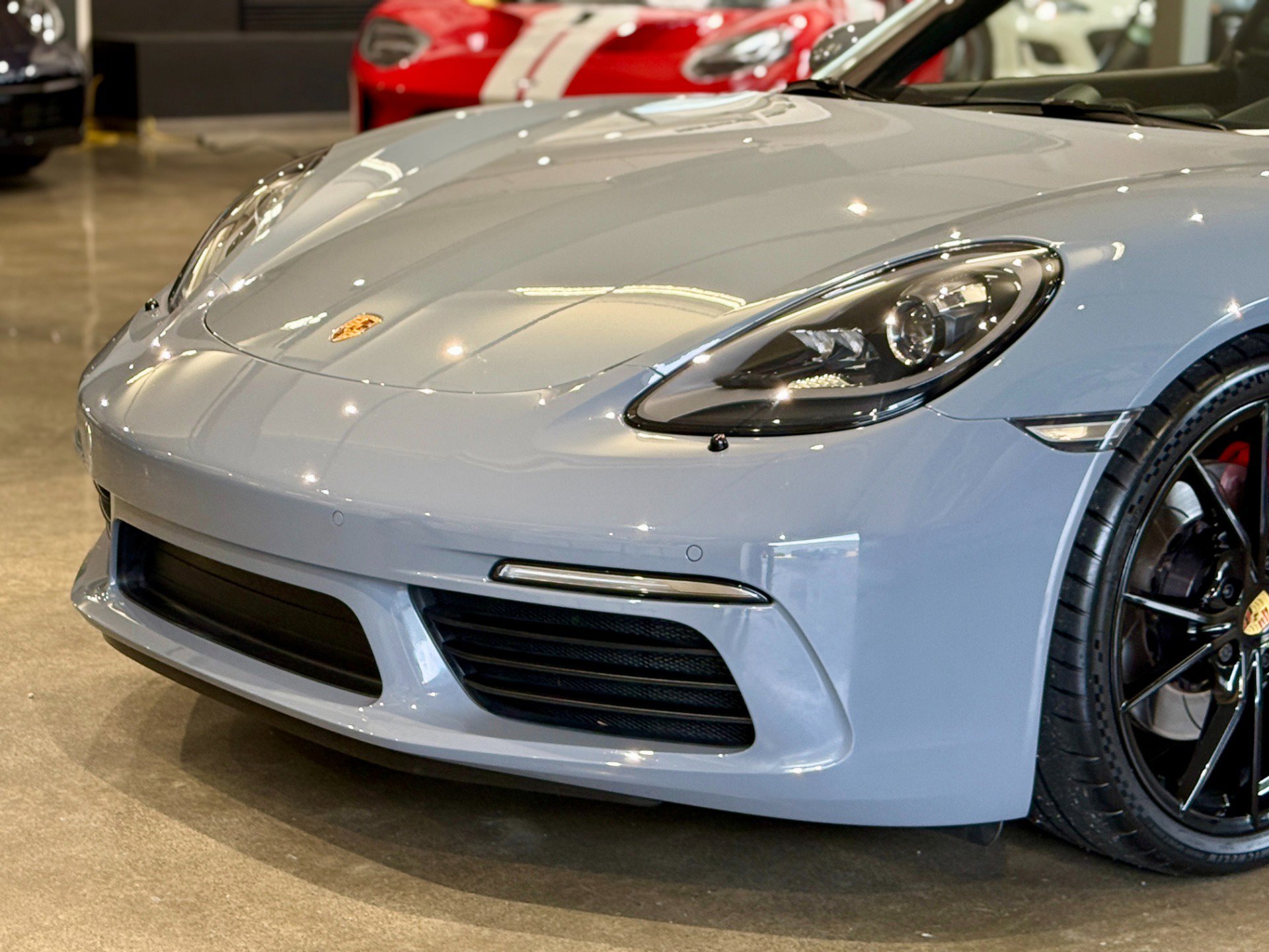 Used 2025 Porsche 718 Cayman S image 33