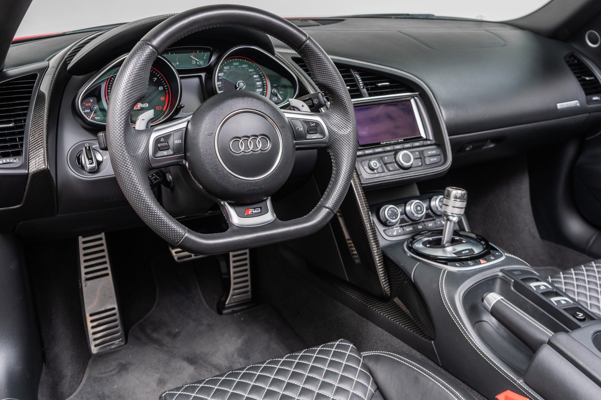 Used 2014 Audi R8 V10 AWD/4WD image 13