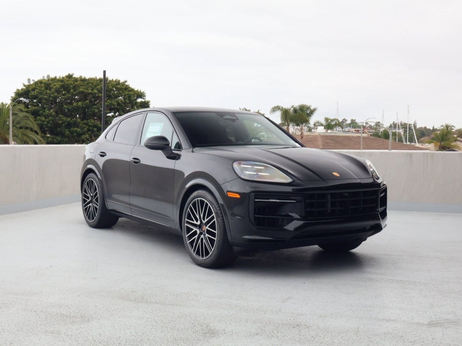 New 2026 Porsche Cayenne Coupe AWD/4WD image 7