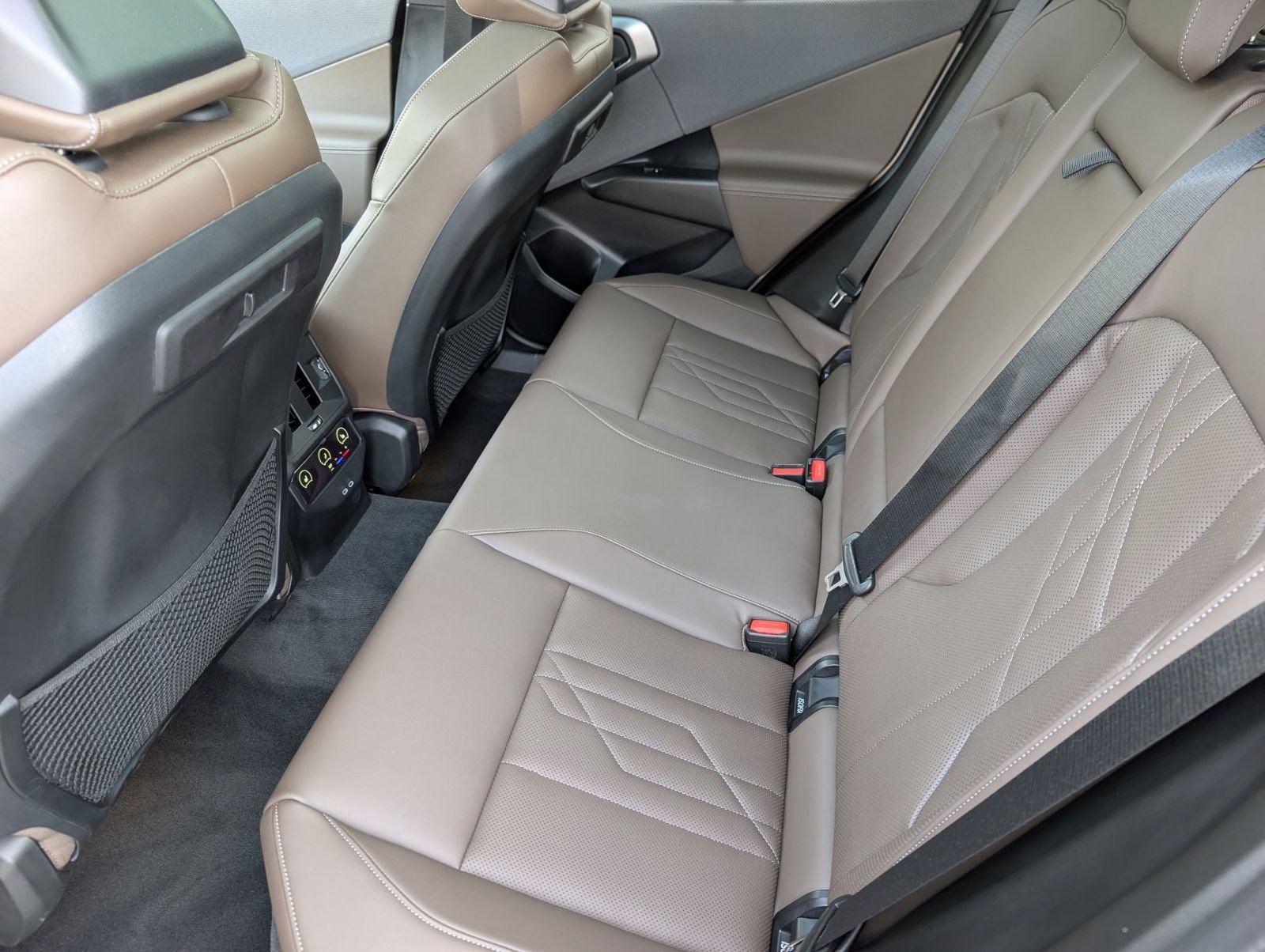 Used 2025 BMW X3 M50 w/ Premium Package image 26