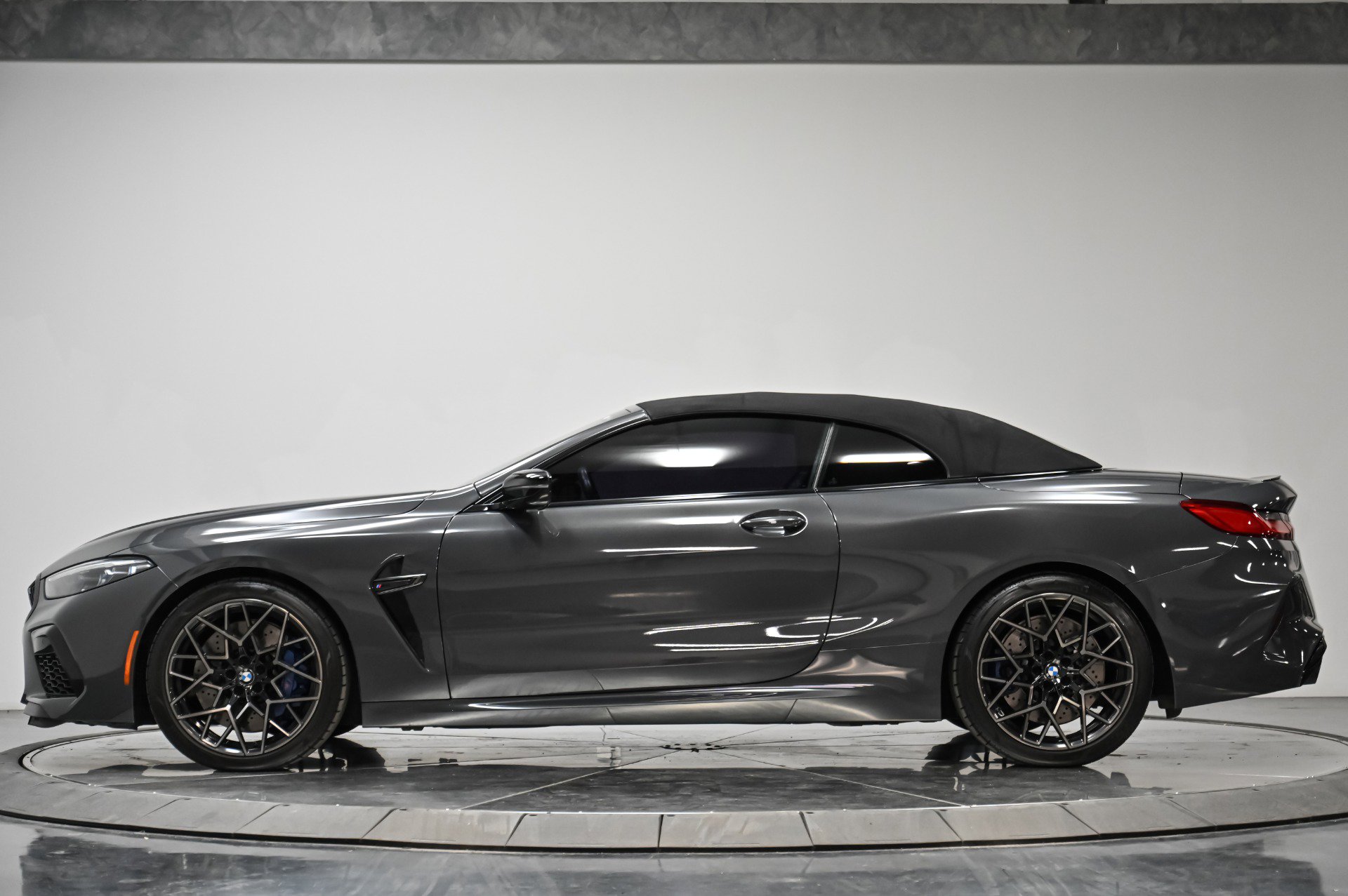 Used 2022 BMW M8 Competition image 15