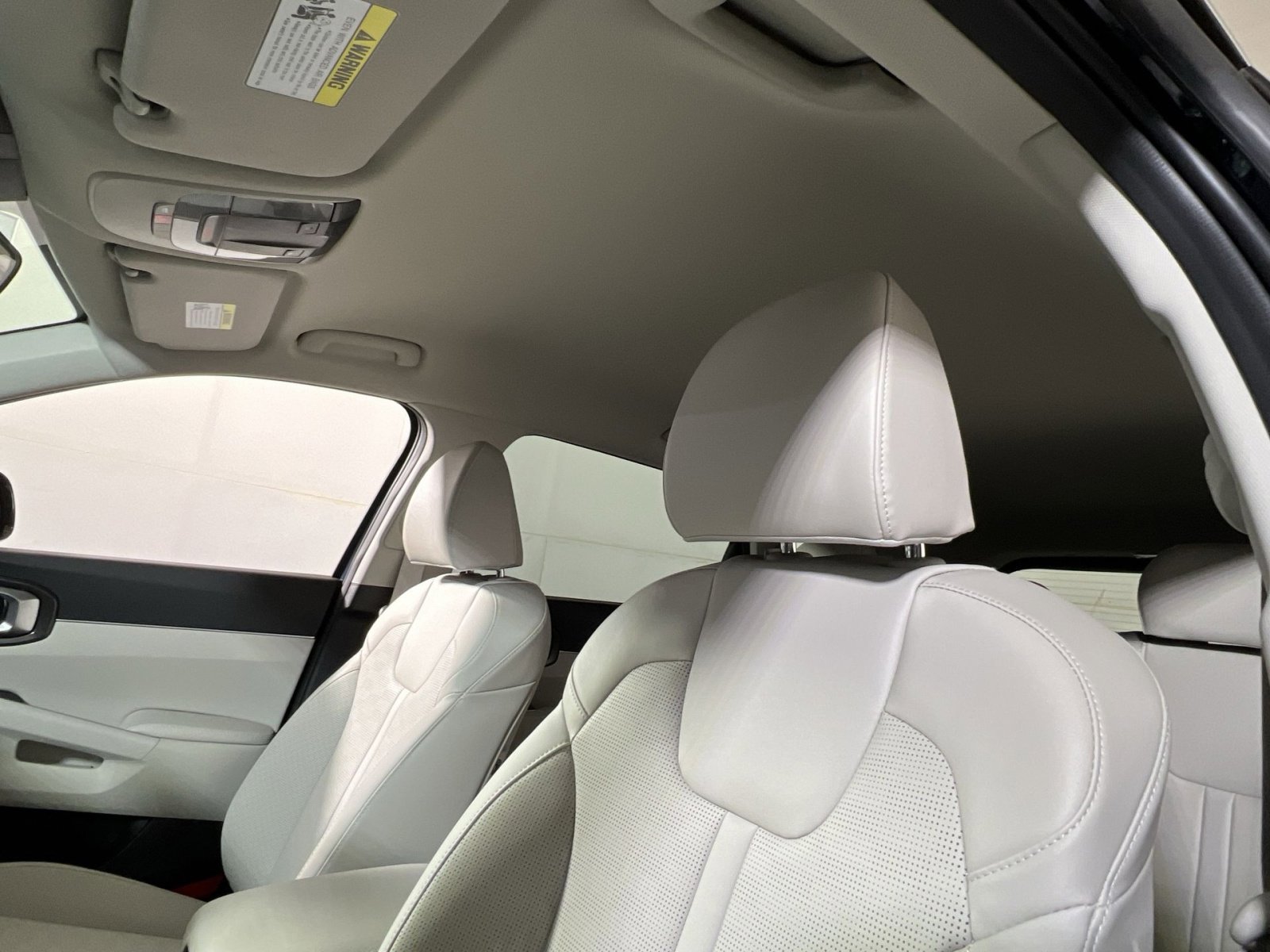 New 2026 Kia Sorento S image 22