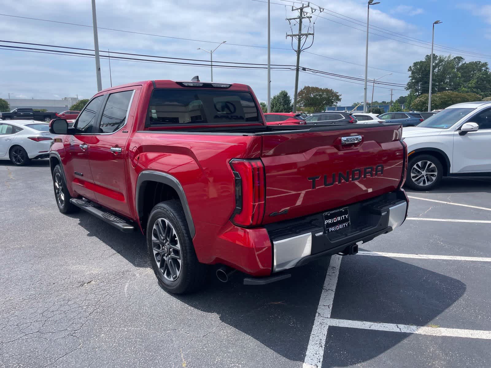 Used 2025 Toyota Tundra Limited AWD/4WD image 4