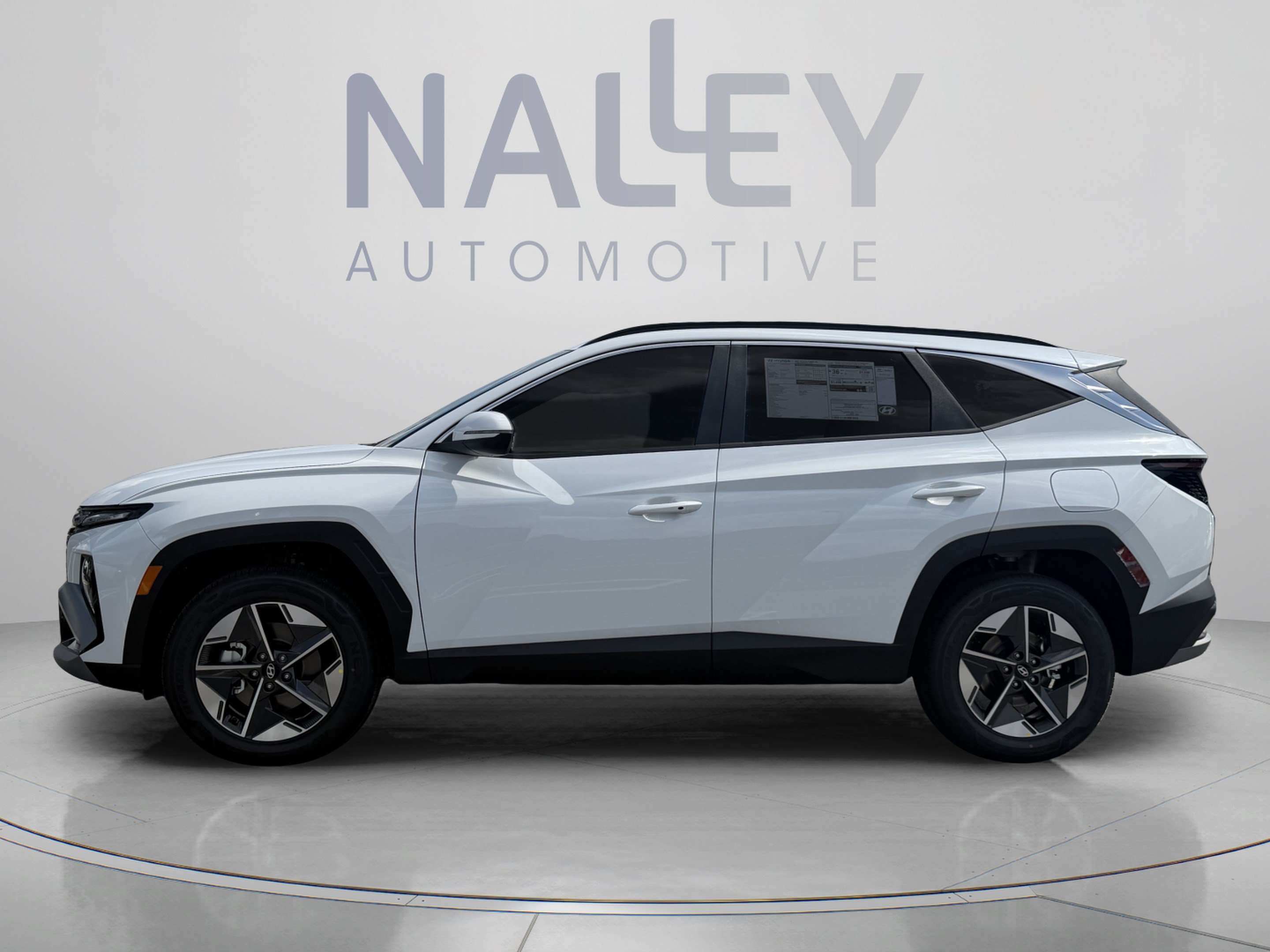 New 2026 Hyundai Tucson Blue SE FWD image 2