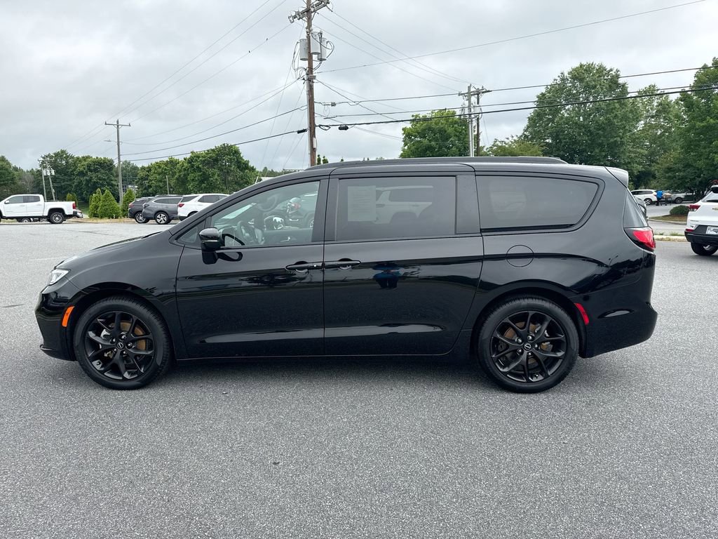 Used 2026 Chrysler Pacifica Select w/ S Appearance Package FWD image 4