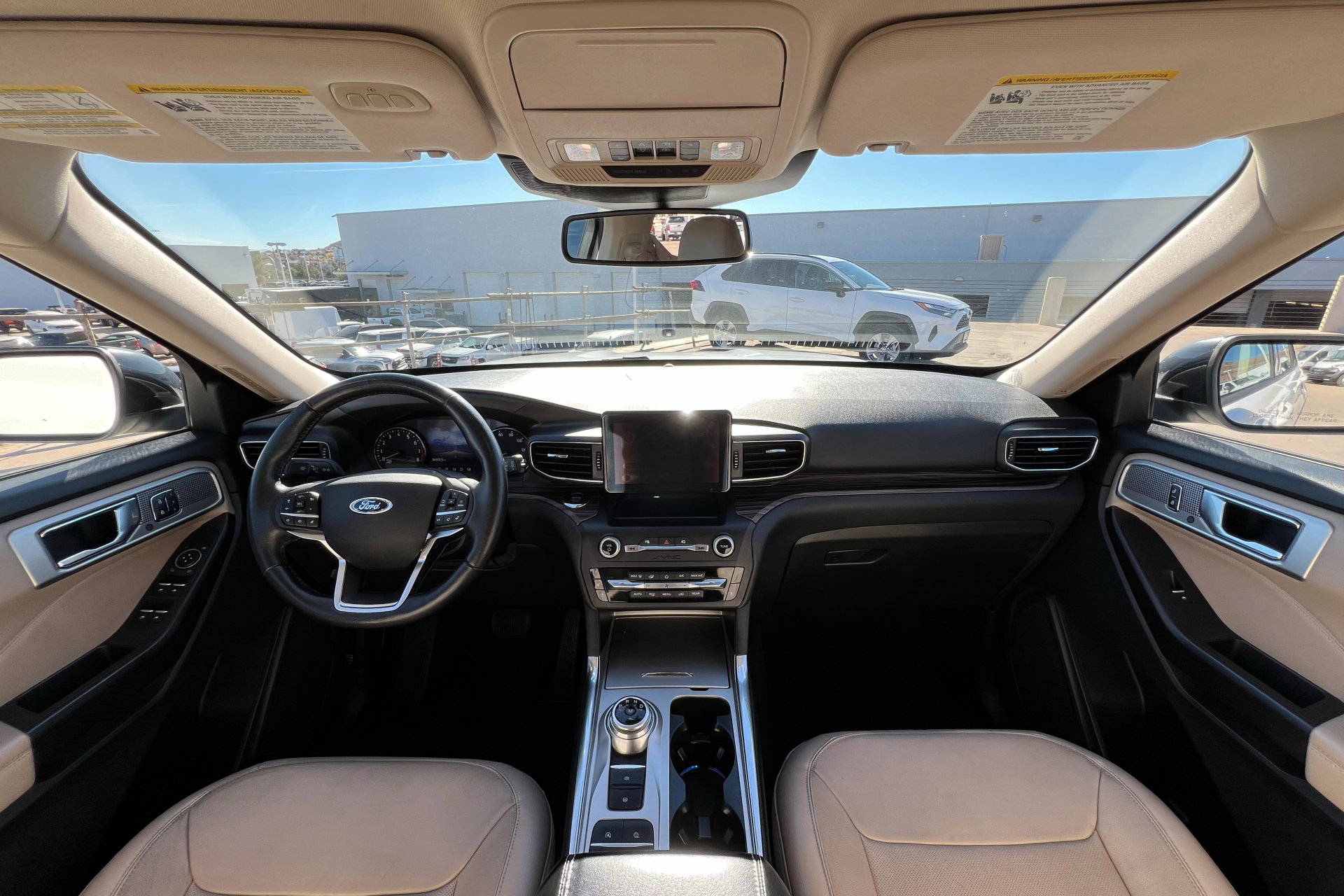 Used 2020 Ford Explorer Limited w/ Class III Trailer Tow Package image 9