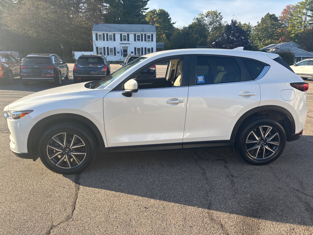Used 2018 MAZDA CX-5 Touring image 2