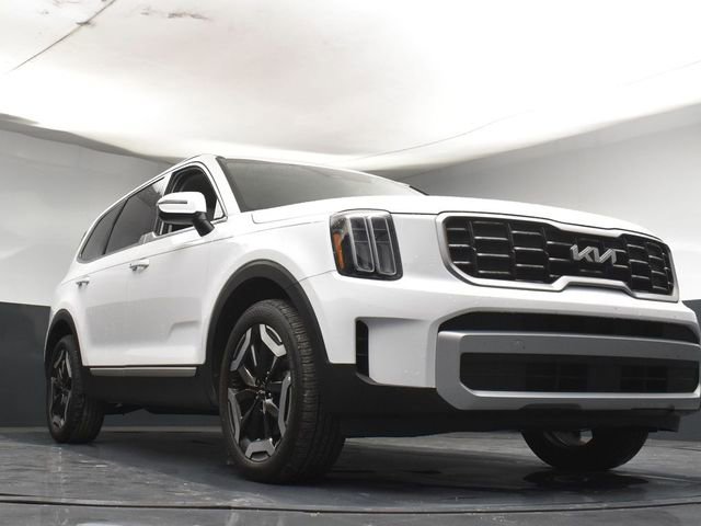 Certified 2025 Kia Telluride S FWD image 35