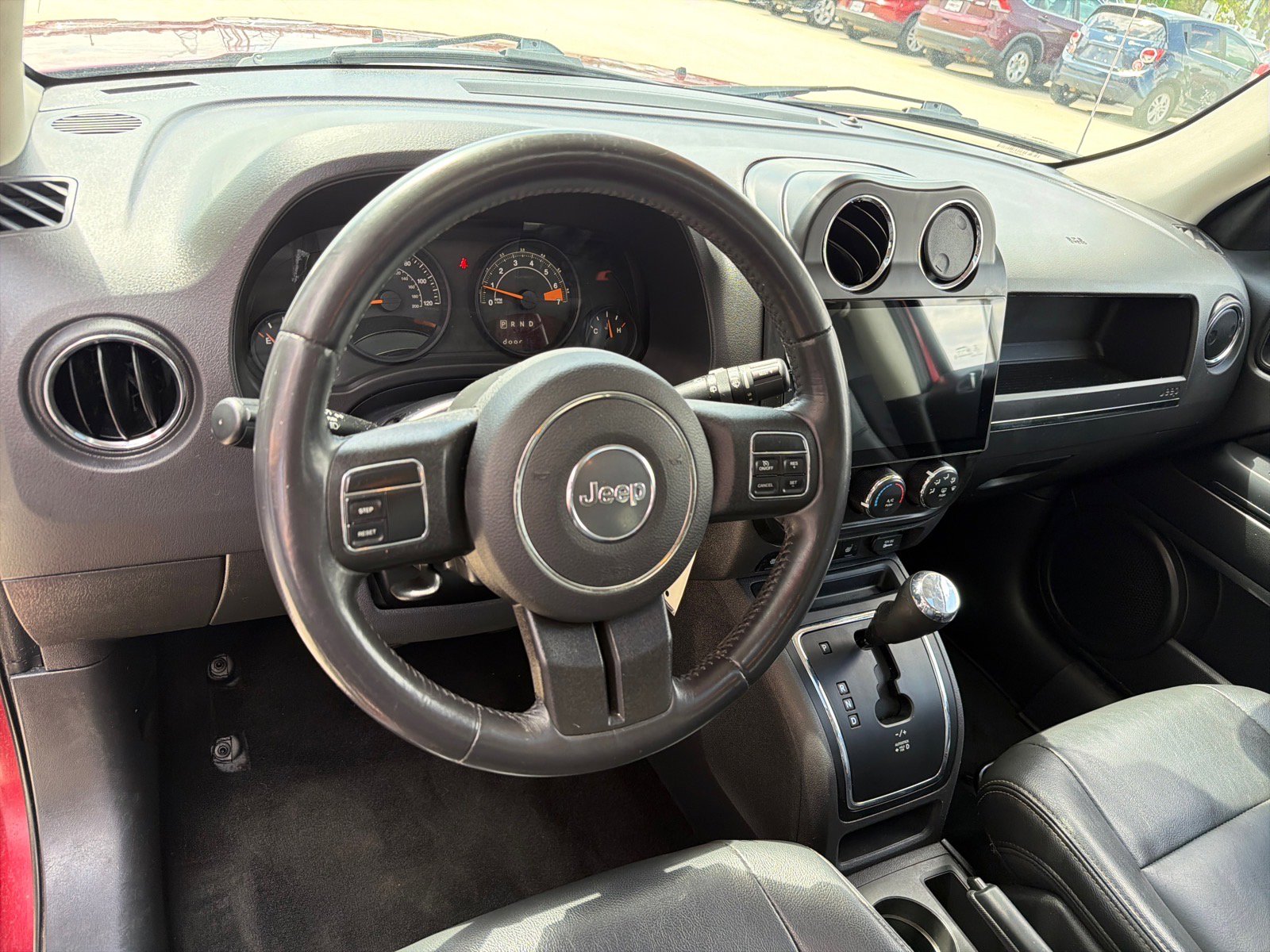 Used 2017 Jeep Patriot High Altitude AWD/4WD image 11