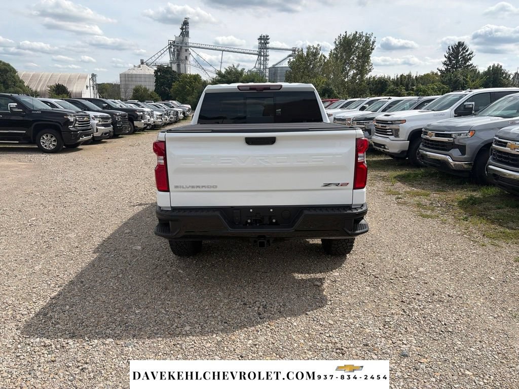Used 2025 Chevrolet Silverado 1500 ZR2 w/ Technology Package AWD/4WD image 5