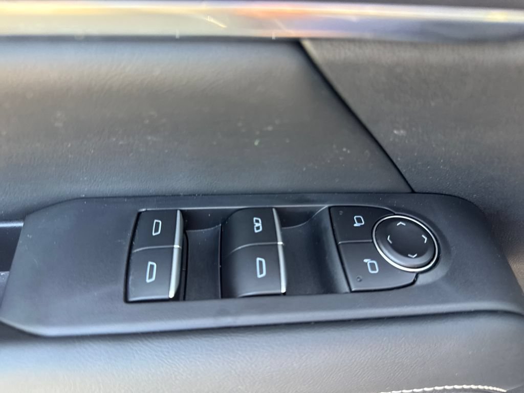 Used 2026 GMC Terrain Denali AWD/4WD image 17