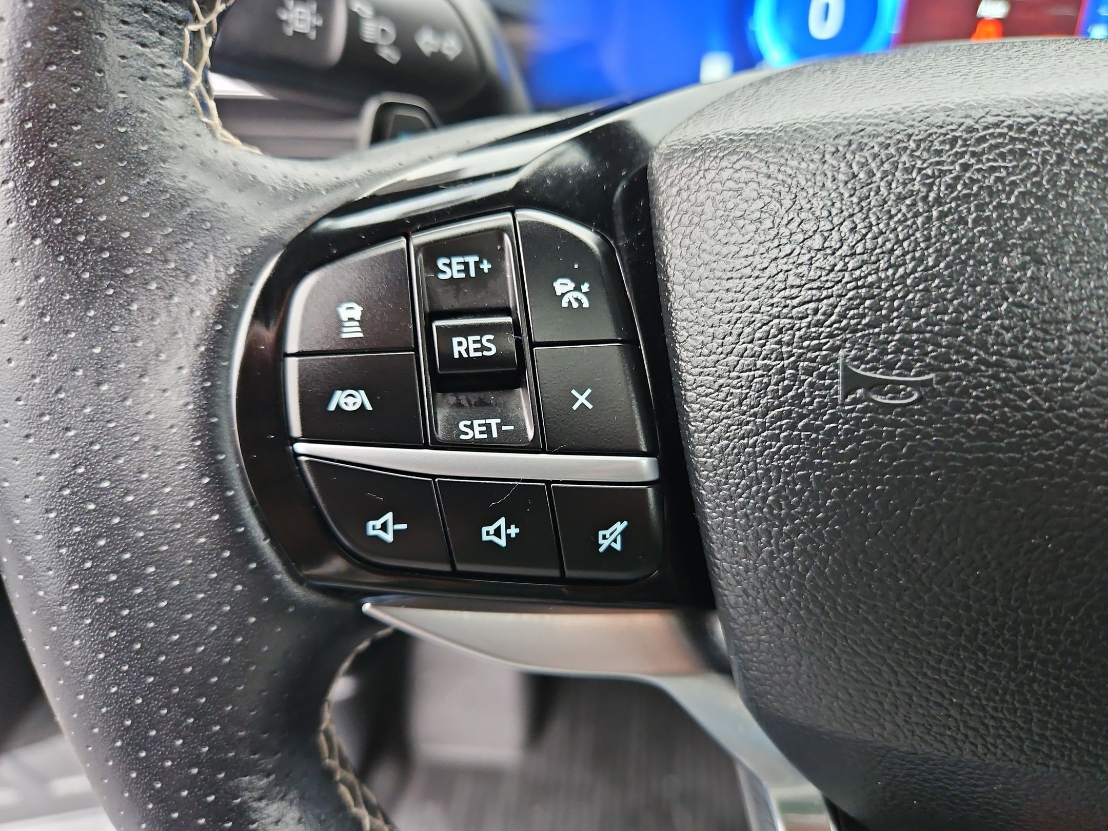 Used 2022 Ford Explorer ST w/ Equipment Group 401A image 20