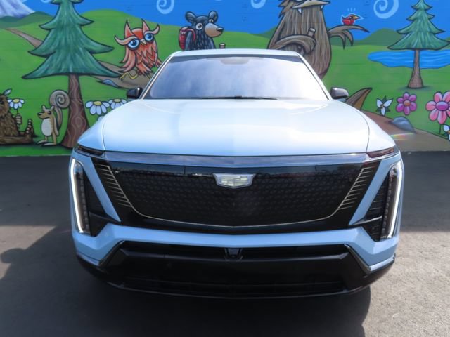 Used 2026 Cadillac Vistiq Sport w/ LPO, Floor Liner Package AWD/4WD image 2