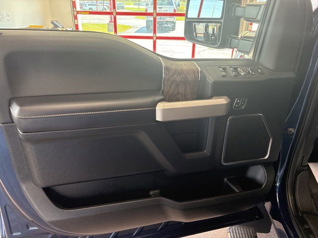 Used 2018 Ford F350 Lariat w/ Lariat Ultimate Package AWD/4WD image 12