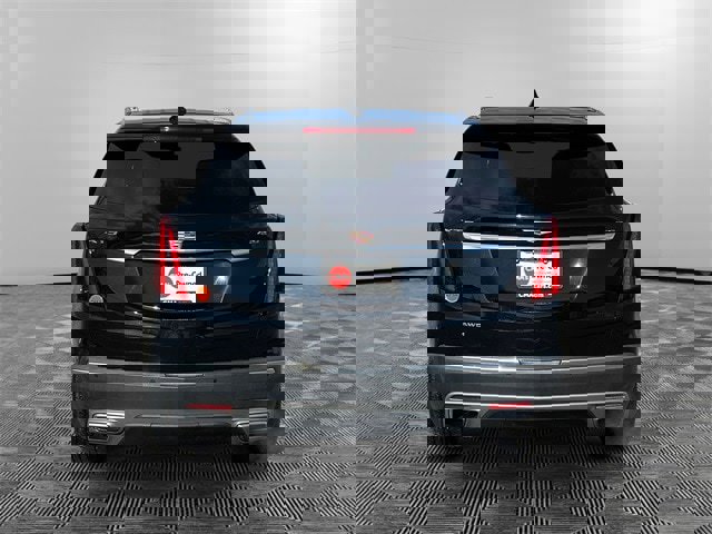 Used 2023 Cadillac XT5 Premium Luxury image 4
