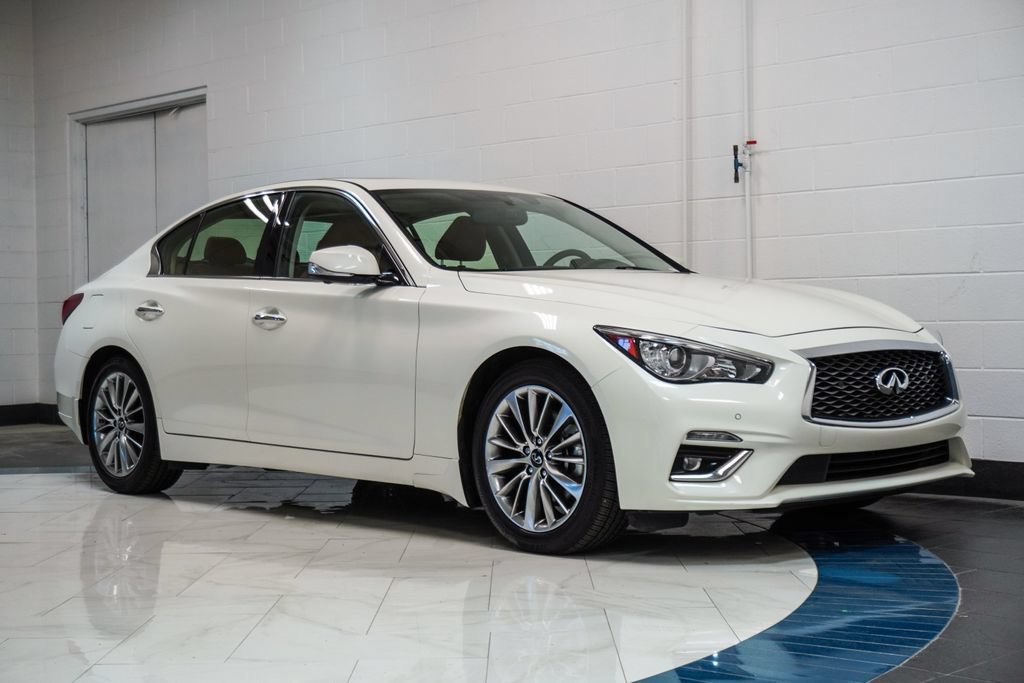 Used 2023 INFINITI Q50 Luxe w/ Cargo Package RWD image 5