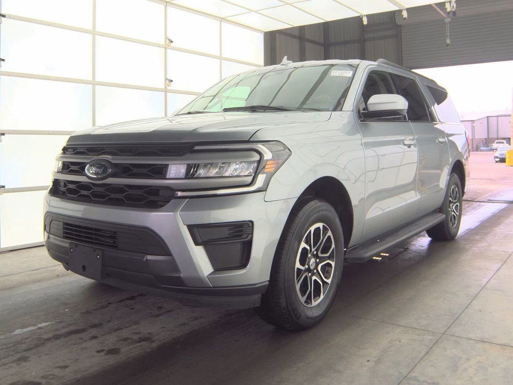 Used 2024 Ford Expedition Max XLT image 1