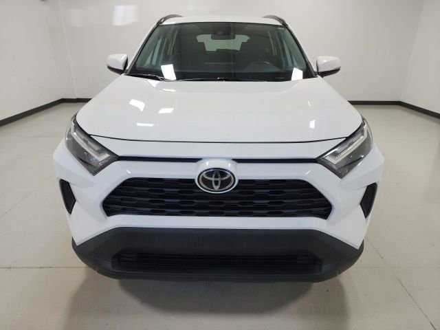 Used 2022 Toyota RAV4 XLE w/ Carpet Mat Package (TMS) image 6