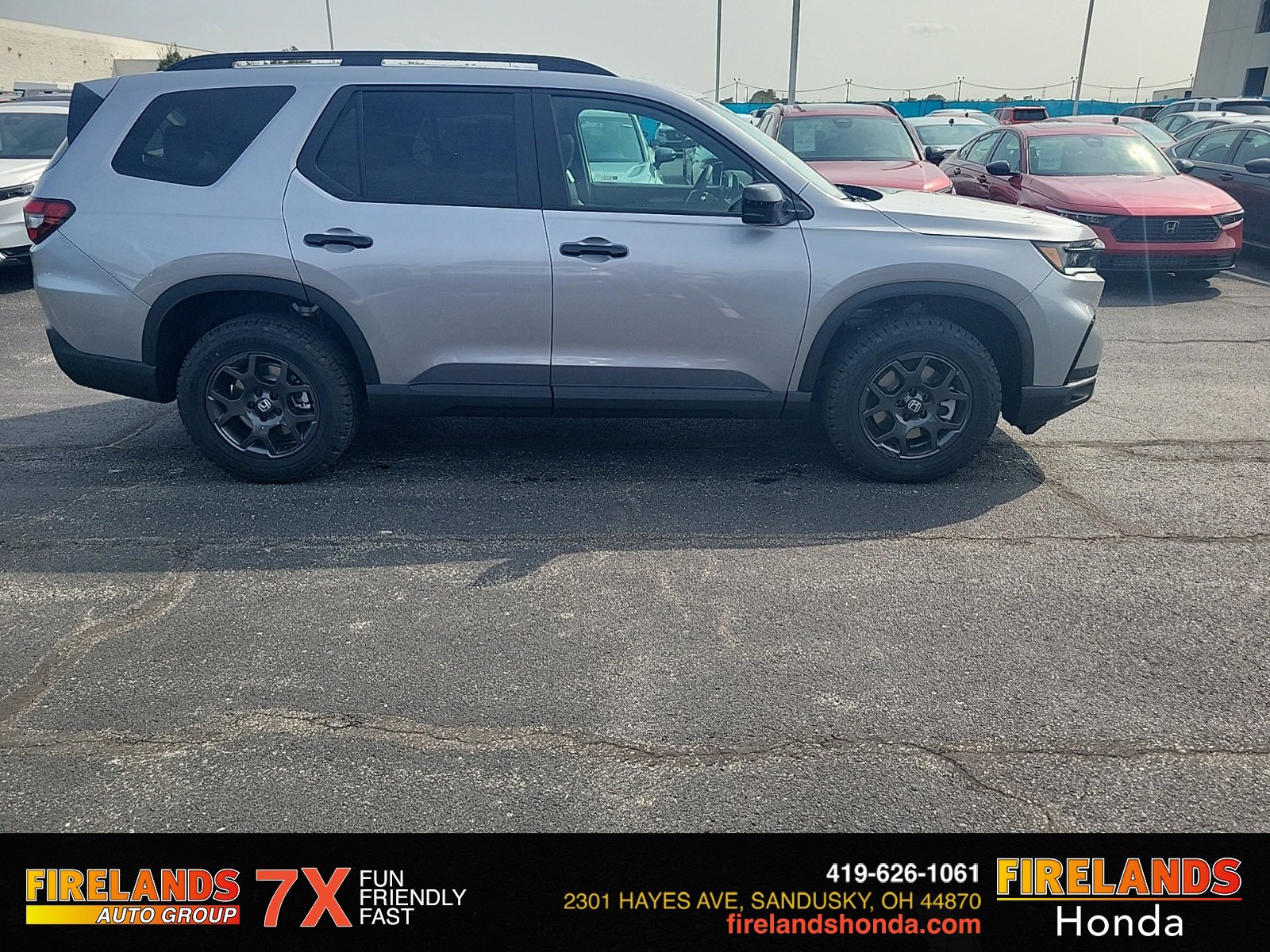 New 2025 Honda Pilot TrailSport image 3