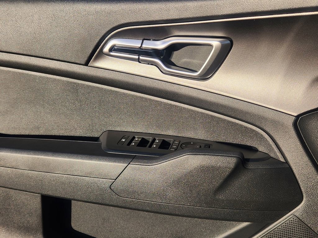 New 2026 Kia Sportage S image 6