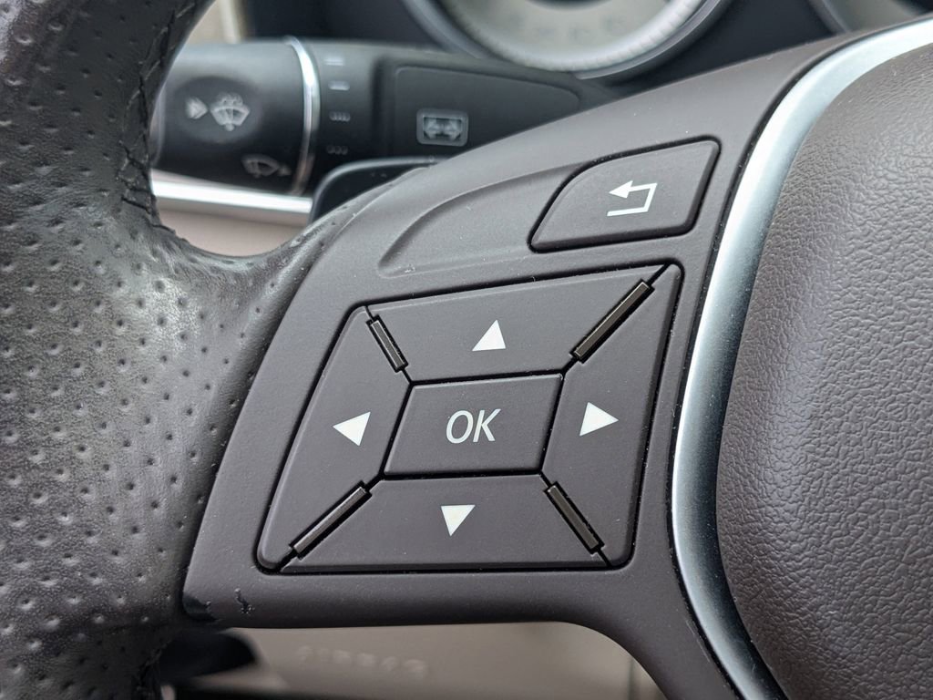 Used 2016 Mercedes-Benz E 350 Sedan image 9