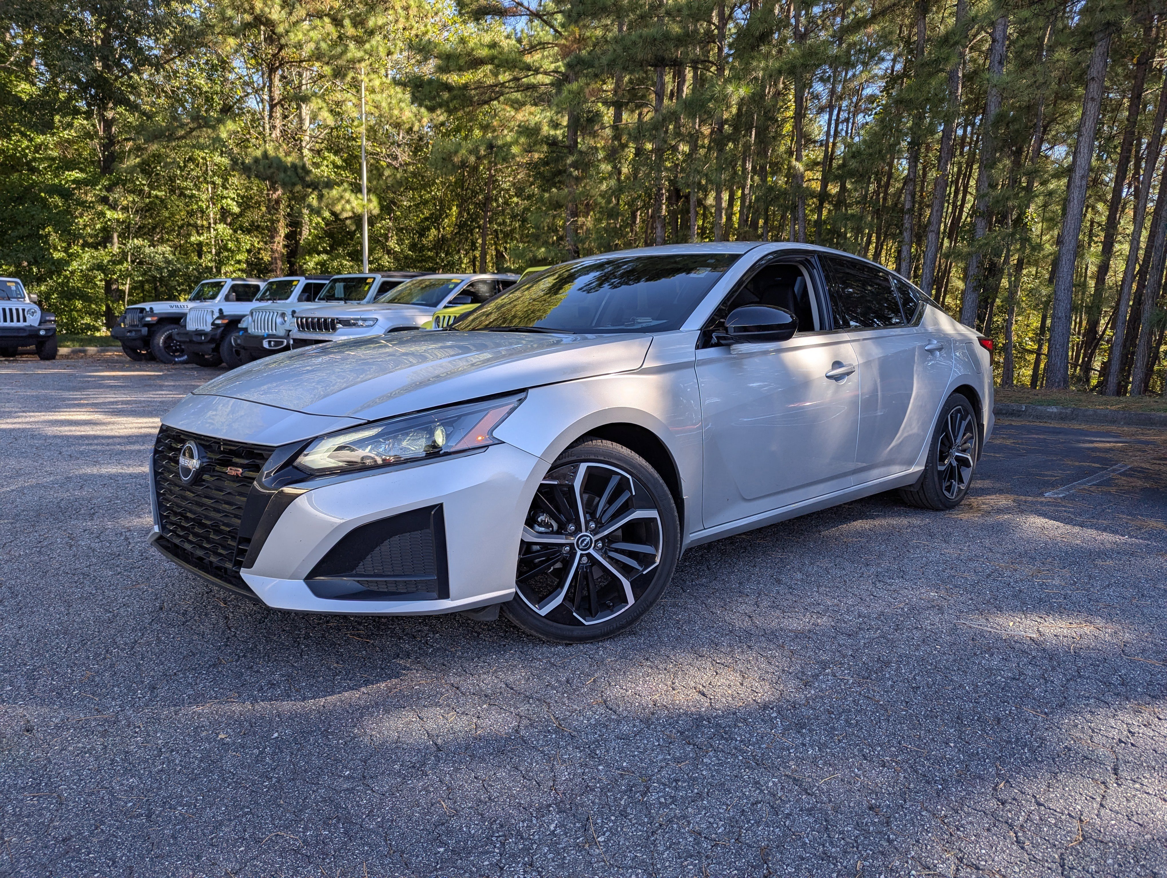Used 2023 Nissan Altima 2.5 SR