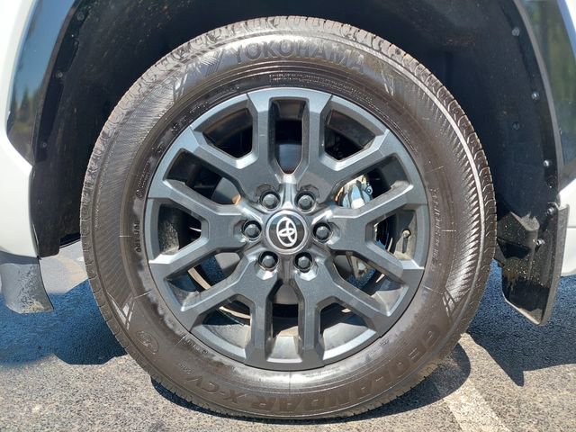 Certified 2025 Toyota Sequoia Platinum AWD/4WD image 36